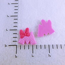 Load image into Gallery viewer, Set of 2 - PVC Resin - Pink "M" Polka Dot
