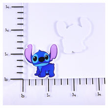 Load image into Gallery viewer, Set of 2 - Planar Resin - Stitch on All Fours