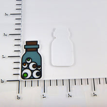Load image into Gallery viewer, Set of 2 - Planar Resin - Jar Full of Eyeballs