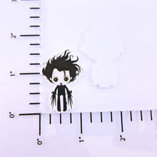 Load image into Gallery viewer, Set of 2 - Planar Resin - Edward Scissorhands