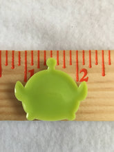 Load image into Gallery viewer, Set of 2 - PVC Resin - Toy Story - Alien - LGM v1