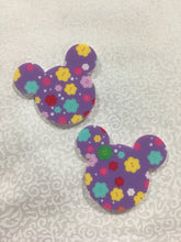 Load image into Gallery viewer, Set of 2 - Planar Resin - Mouse Head - Purple Flowers