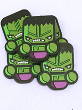 Load image into Gallery viewer, Set of 2 - PVC Resin - The Incredible Hulk - Avengers