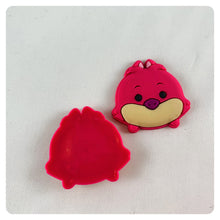 Load image into Gallery viewer, Set of 2 - PVC Resin - Cheshire Cat - Wonderland