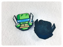 Load image into Gallery viewer, Set of 2 - PVC Resin - TMNT - Turtle - Leonardo v1
