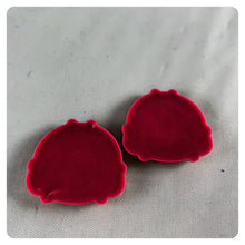 Load image into Gallery viewer, Set of 2 - PVC Resin - Alice - Wonderland