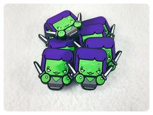 Load image into Gallery viewer, Set of 2 - PVC Resin - Gamora - Guardians