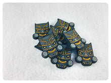 Load image into Gallery viewer, Set of 2 - PVC Resin - Black Panther - Wakanda - Avengers