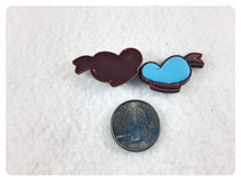 Load image into Gallery viewer, Set of 2 - PVC Resin - Donald Duck - Blue Hat