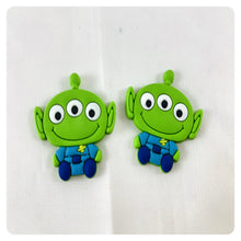 Load image into Gallery viewer, Set of 2 - PVC Resin - Toy Story - Alien - LGM