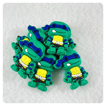 Load image into Gallery viewer, Set of 2 - PVC Resin - TMNT - Turtle - Leonardo