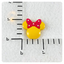 Load image into Gallery viewer, Set of 2 - PVC Resin - Mrs. Mouse - Glossy Yellow