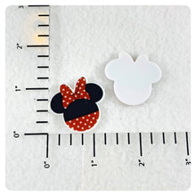 Load image into Gallery viewer, Set of 2 - Planar Resin - Mrs. Mouse