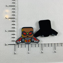 Load image into Gallery viewer, Set of 2 - PVC Resin - Falcon - Avengers