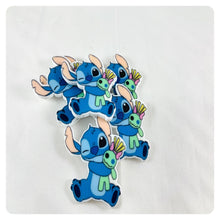 Load image into Gallery viewer, Set of 2 - Planar Resin - Stitch - Winking - Scrump