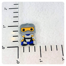 Load image into Gallery viewer, Set of 2 - PVC Resin - TMNT - Shredder