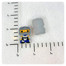 Load image into Gallery viewer, Set of 2 - PVC Resin - TMNT - Shredder