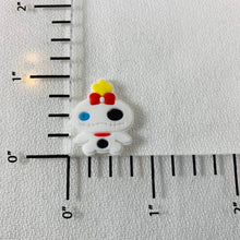 Load image into Gallery viewer, Set of 2 - PVC Resin - Scrump - Stitch - white