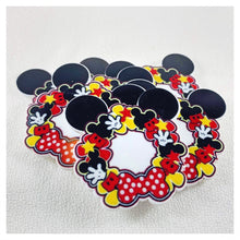 Load image into Gallery viewer, Set of 2 - Planar Resin - Mouse Wreath