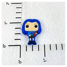 Load image into Gallery viewer, Set of 2 - PVC Resin - Evie - Descendants