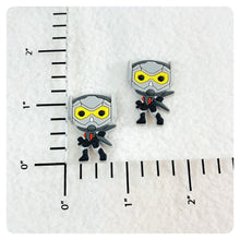 Load image into Gallery viewer, Set of 2 - PVC Resin - Wasp - Ant-Man
