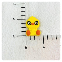 Load image into Gallery viewer, Set of 2 - PVC Resin - Toy Story - Duckie - Sitting