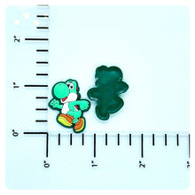 Load image into Gallery viewer, Set of 2 - PVC Resin - Yoshi - Mario - Dinosaur