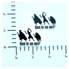 Load image into Gallery viewer, Set of 2 - Planar Resin - Hitchhiking Ghosts - Haunted Mansion - Black