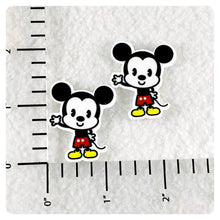Load image into Gallery viewer, Set of 2 - Planar Resin - Mr. Mouse - Waving