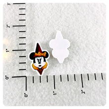 Load image into Gallery viewer, Set of 2 - Planar Resin - Mrs. Mouse - Halloween