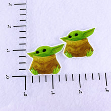 Load image into Gallery viewer, Set of 2 - Planar Resin - The Child - Alien in Sack