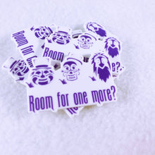 Load image into Gallery viewer, Set of 2 - Planar Resin - Hitchhiking Ghosts - Haunted Mansion - Purple