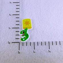 Load image into Gallery viewer, Set of 2 - Planar Resin - Pascal - Lizard - Rapunzel