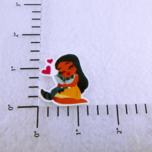 Load image into Gallery viewer, Set of 2 - Planar Resin - Pocahontas - Princess