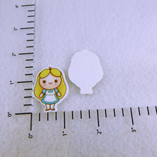 Load image into Gallery viewer, Set of 2 - Planar Resin - Alice - Wonderland