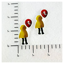 Load image into Gallery viewer, Set of 2 - Planar Resin - IT - Georgie with Balloon
