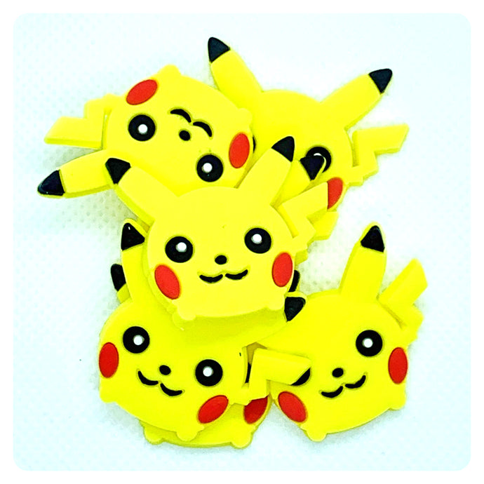 Set of 2 - PVC Resin -  Pikachu