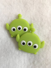 Load image into Gallery viewer, Set of 2 - PVC Resin - Toy Story - Alien - LGM v1
