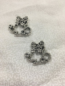 Set of 10 - Girl Mouse Head Flower Charms