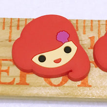 Load image into Gallery viewer, Set of 2 - PVC Resin - Ariel - Mermaid Princess
