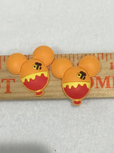 Load image into Gallery viewer, Set of 2 - PVC Resin - Winnie the Pooh - Balloon
