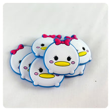 Load image into Gallery viewer, Set of 2 - PVC Resin - Daisy Duck
