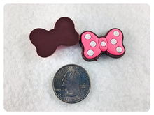 Load image into Gallery viewer, Set of 2 - PVC Resin - Mrs. Mouse - Pink Bow
