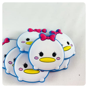 Set of 2 - PVC Resin - Daisy Duck