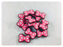 Load image into Gallery viewer, Set of 2 - PVC Resin - Mrs. Mouse - Pink Bow
