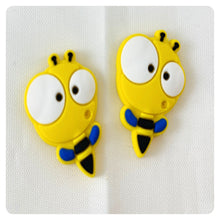 Load image into Gallery viewer, Set of 2 - PVC Resin - Bumble Bee
