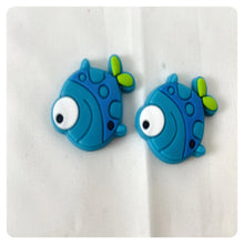Load image into Gallery viewer, Set of 2 - PVC Resin - Blue Fish

