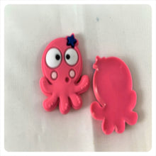 Load image into Gallery viewer, Set of 2 - PVC Resin - Pink Octopus
