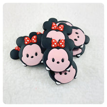 Load image into Gallery viewer, Set of 2 - PVC Resin - Mrs. Mouse

