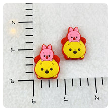 Load image into Gallery viewer, Set of 2 - PVC Resin - Winnie the Pooh and Piglet
